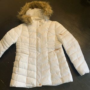 NWT. White winter puffer jacket